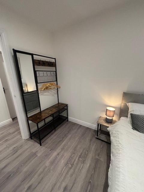 Apartment St Marks Court